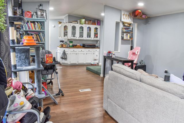 257 Hickory Hills Road, Church Hill, TN 37642