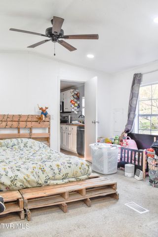 257 Hickory Hills Road, Church Hill, TN 37642