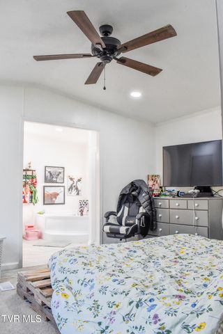 257 Hickory Hills Road, Church Hill, TN 37642