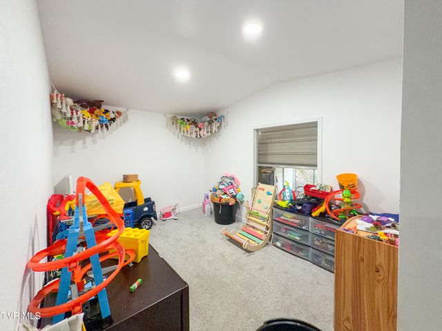 257 Hickory Hills Road, Church Hill, TN 37642