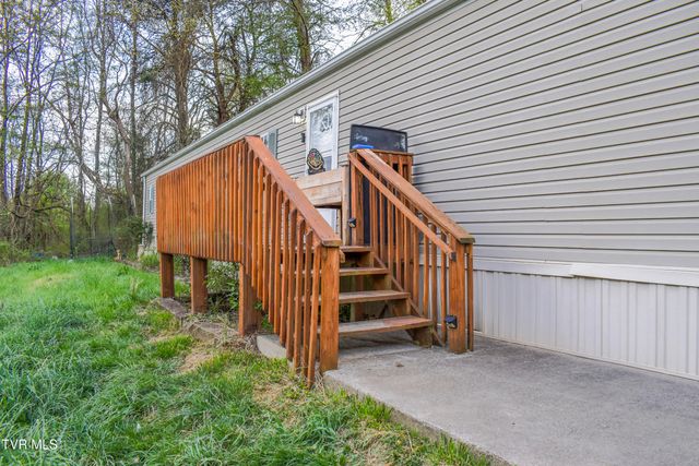 257 Hickory Hills Road, Church Hill, TN 37642