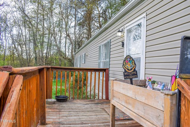 257 Hickory Hills Road, Church Hill, TN 37642