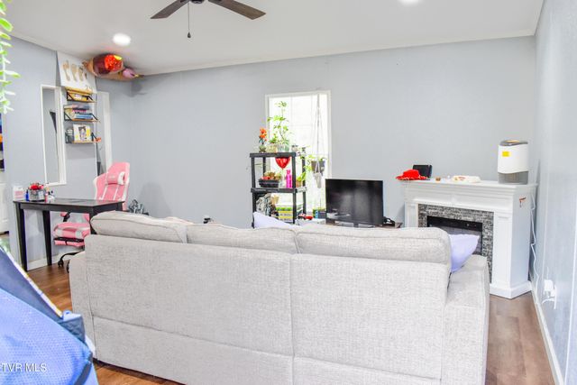 257 Hickory Hills Road, Church Hill, TN 37642