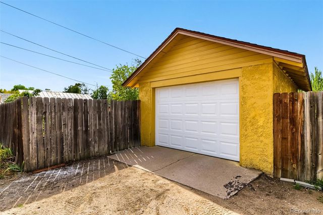 128 S 8th Avenue, Brighton, CO 80601