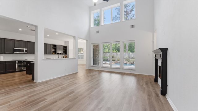 58 S Longsford Circle, The Woodlands, TX 77382