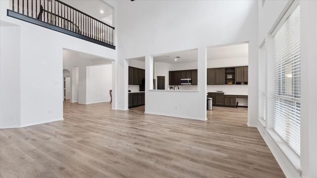 58 S Longsford Circle, The Woodlands, TX 77382