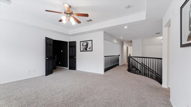58 S Longsford Circle, The Woodlands, TX 77382