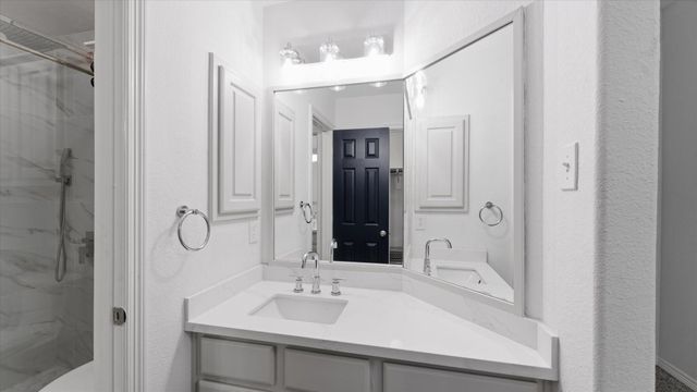 58 S Longsford Circle, The Woodlands, TX 77382