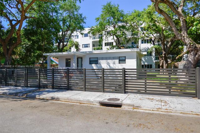 655 NE 62nd St, Miami, FL 33138