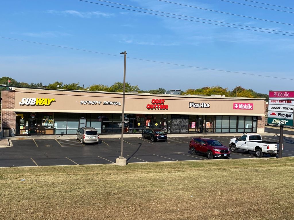1388 S US Highway 12 Highway, Fox Lake, IL 60020