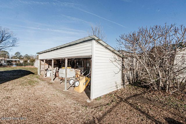 201 W Cross Street, Nashville, NC 27856