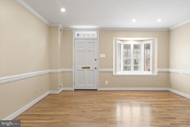 568 N SAINT ASAPH ST N, Alexandria, VA 22314