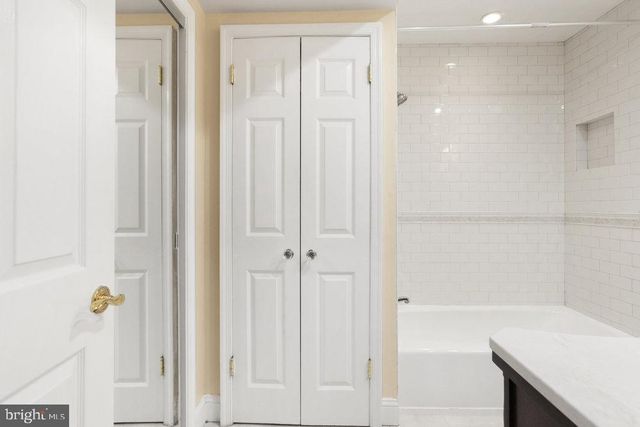 568 N SAINT ASAPH ST N, Alexandria, VA 22314