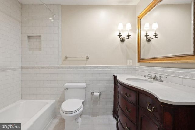 568 N SAINT ASAPH ST N, Alexandria, VA 22314