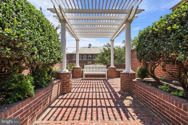 568 N SAINT ASAPH ST N, Alexandria, VA 22314
