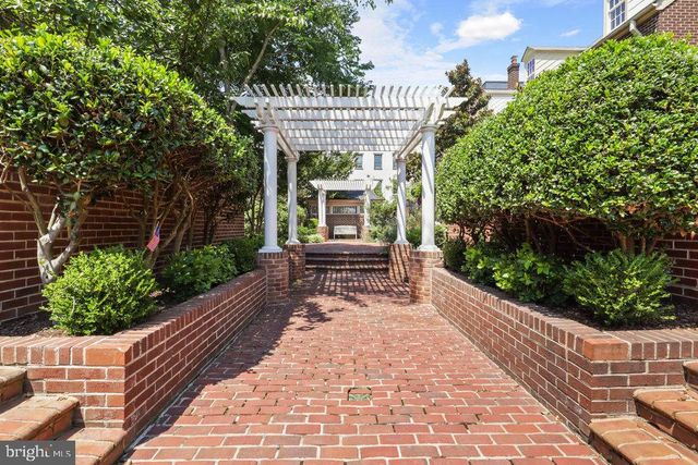 568 N SAINT ASAPH ST N, Alexandria, VA 22314