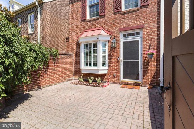 568 N SAINT ASAPH ST N, Alexandria, VA 22314