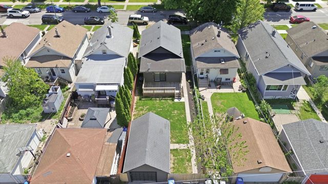 2714 N New England Avenue, Chicago, IL 60707