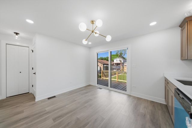 2714 N New England Avenue, Chicago, IL 60707