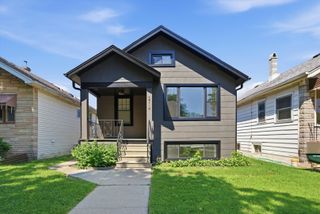2714 N New England Avenue, Chicago, IL 60707