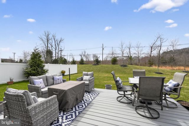 13 WESTMONT DR, Medford, NJ 08055