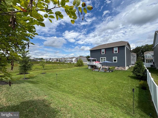 13 WESTMONT DR, Medford, NJ 08055