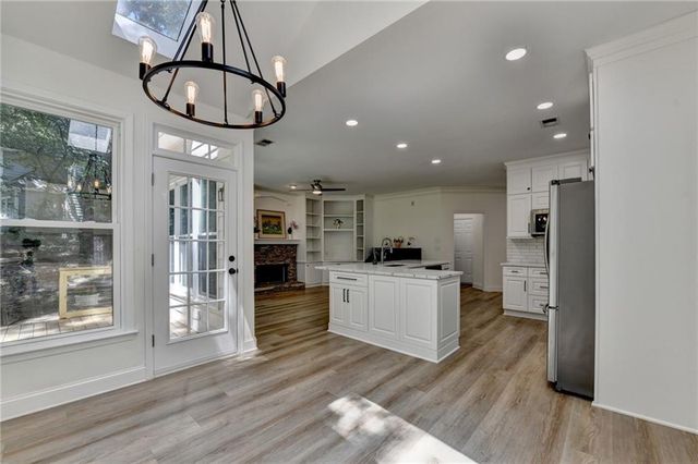 6080 Grand View Way, Suwanee, GA 30024