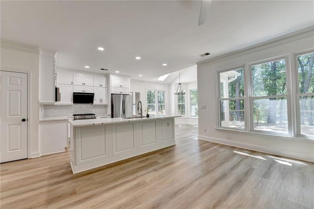 6080 Grand View Way, Suwanee, GA 30024