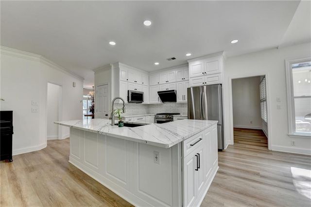 6080 Grand View Way, Suwanee, GA 30024