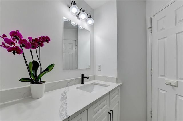 6080 Grand View Way, Suwanee, GA 30024