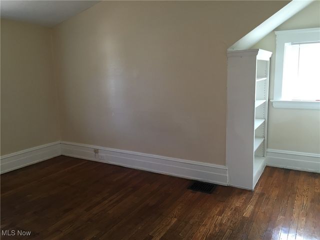 3186 Whitethorn Road, Cleveland Heights, OH 44118