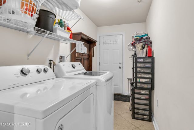 204 April Way, Middletown, NJ 07748