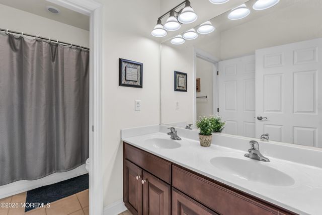 204 April Way, Middletown, NJ 07748