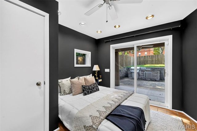 7458 Gannon Avenue, University City, MO 63130