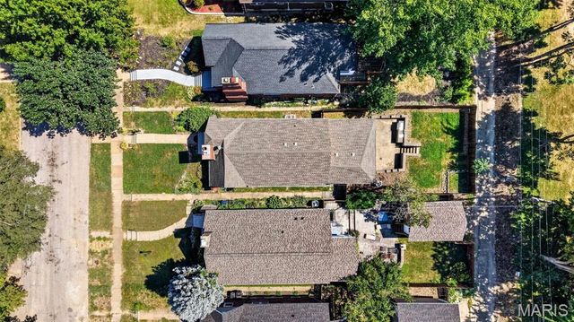 7458 Gannon Avenue, University City, MO 63130