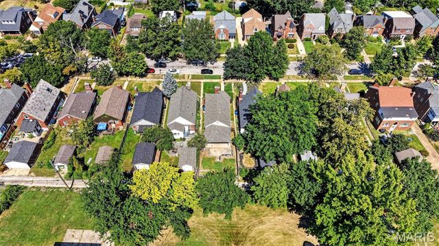 7458 Gannon Avenue, University City, MO 63130