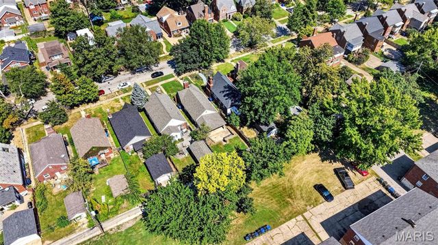 7458 Gannon Avenue, University City, MO 63130