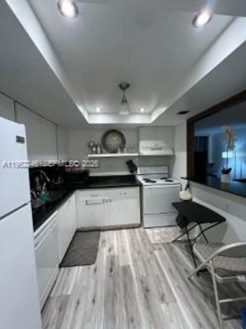 801 Three Islands Blvd 112, Hallandale Beach, FL 33009