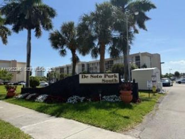 801 Three Islands Blvd 112, Hallandale Beach, FL 33009