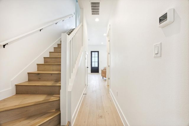 1034 Grant Wood Ave 107, Driftwood, TX 78619