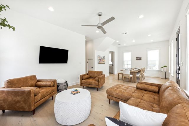 1034 Grant Wood Ave 107, Driftwood, TX 78619