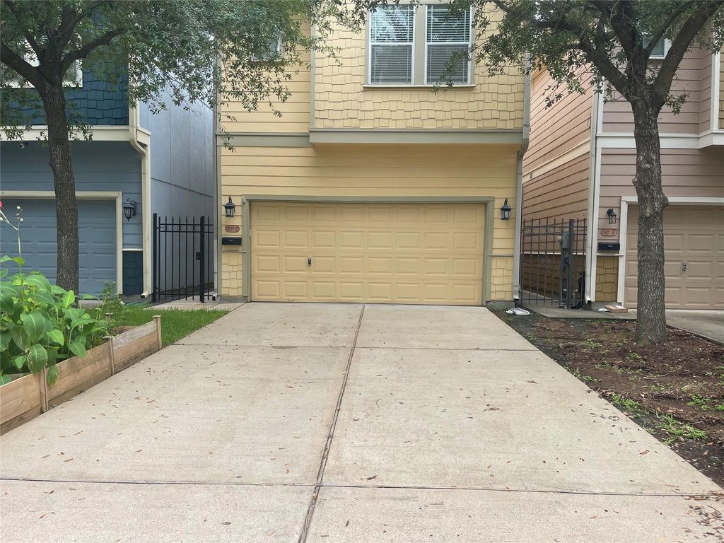 5927 Kansas Street A, Houston, TX 77007