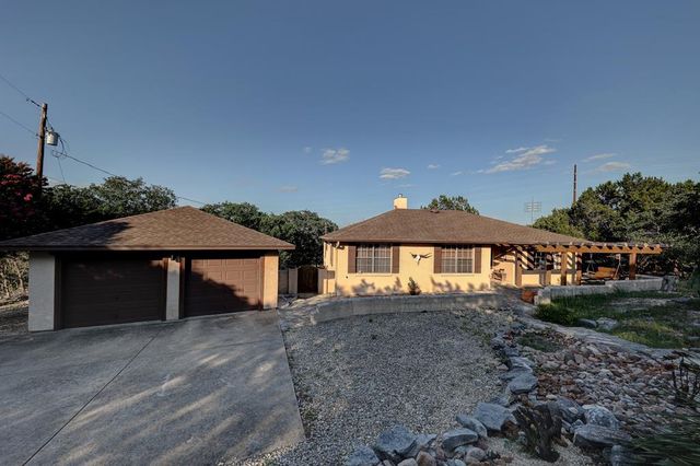 115 Chaparral Place, Ingram, TX 78025