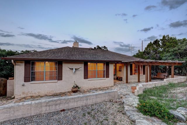 115 Chaparral Place, Ingram, TX 78025