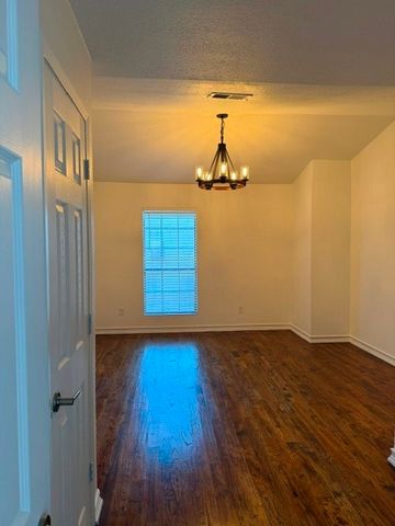 621 Carriagehouse Lane 4f, Garland, TX 75040