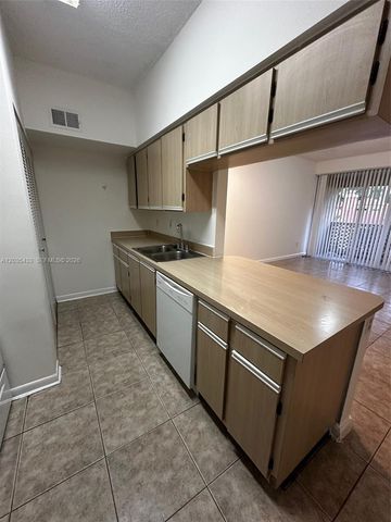 18356 NW 68th Avenue K, Hialeah, FL 33015