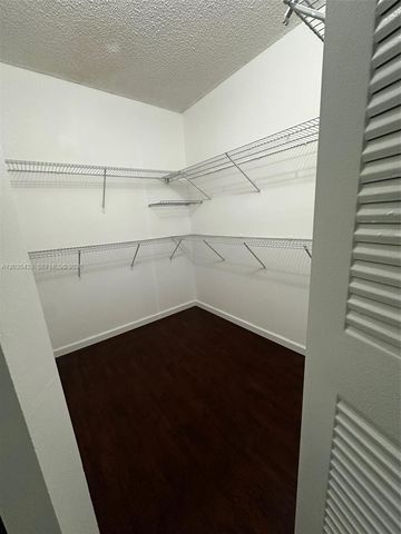 18356 NW 68th Avenue K, Hialeah, FL 33015