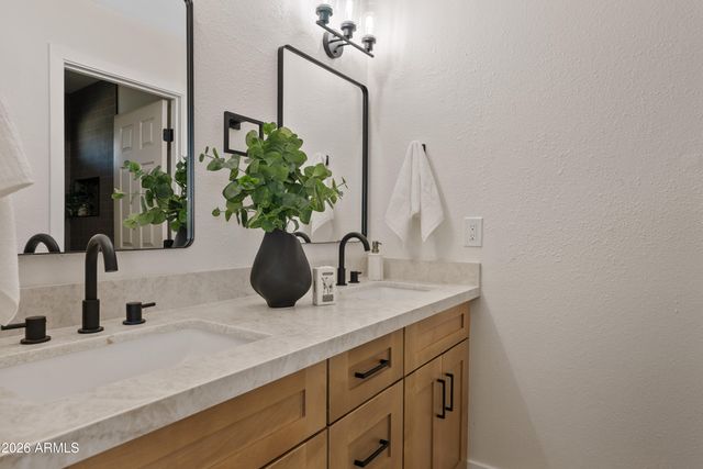 3416 E EDGEWOOD Avenue, Mesa, AZ 85204
