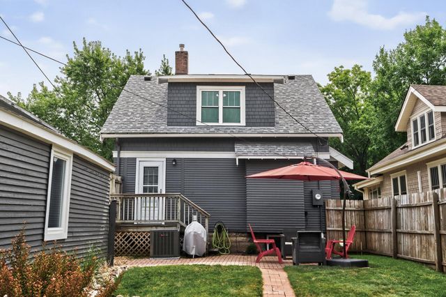 1449 Laurel Avenue, Saint Paul, MN 55104