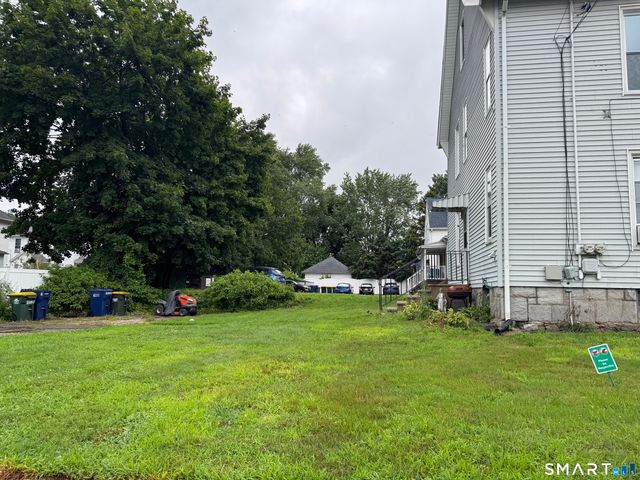 275 Wakelee Avenue, Ansonia, CT 06401